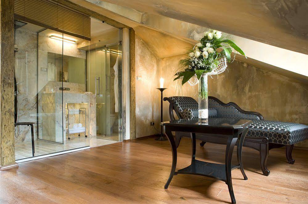 Boutique Astoria Hotel